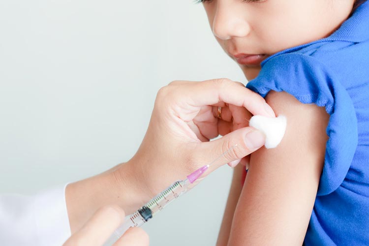 小児予防接種のイメージ写真